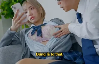 Cô nữ sinh băng giá ấy chỉ đòi tiền, còn anh muốn hành hạ em ra sao cũng được.