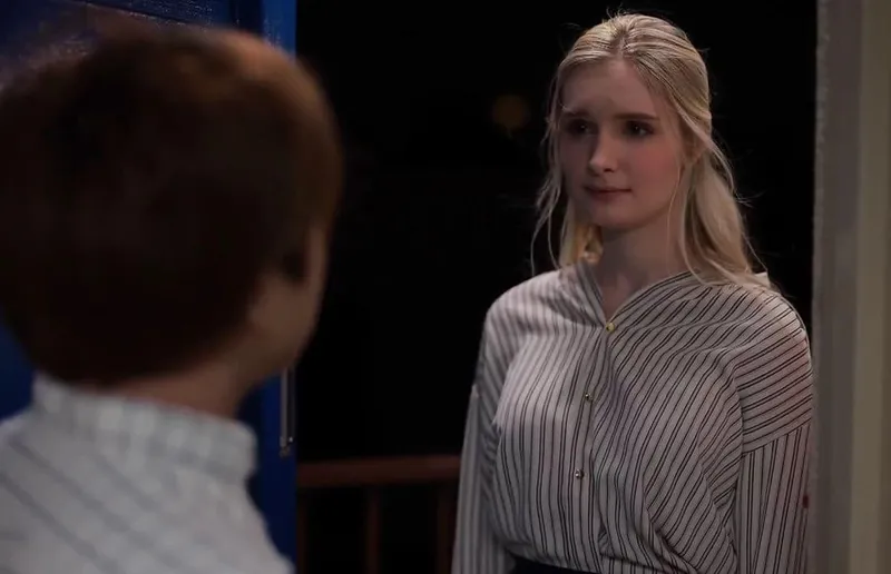 Cô đơn nơi xứ lạ với anh xã già, vợ tây được anh nhà kế bên an ủi